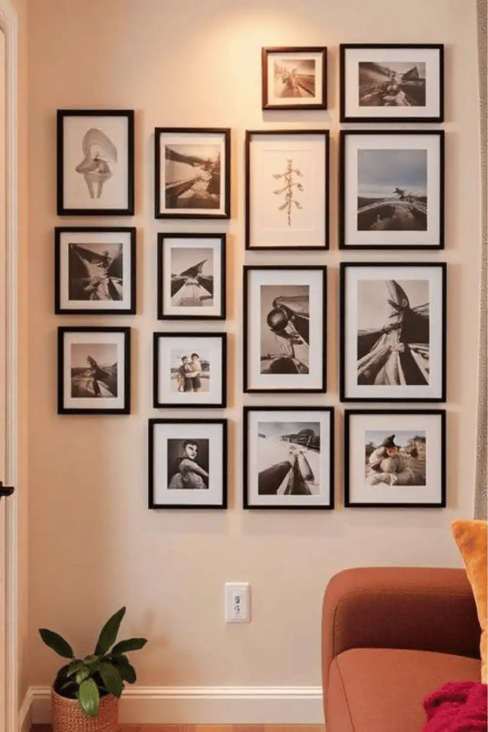 25 Cozy Apartment Decor Ideas 18 Use Gallery Walls to Personalize Your Decor
