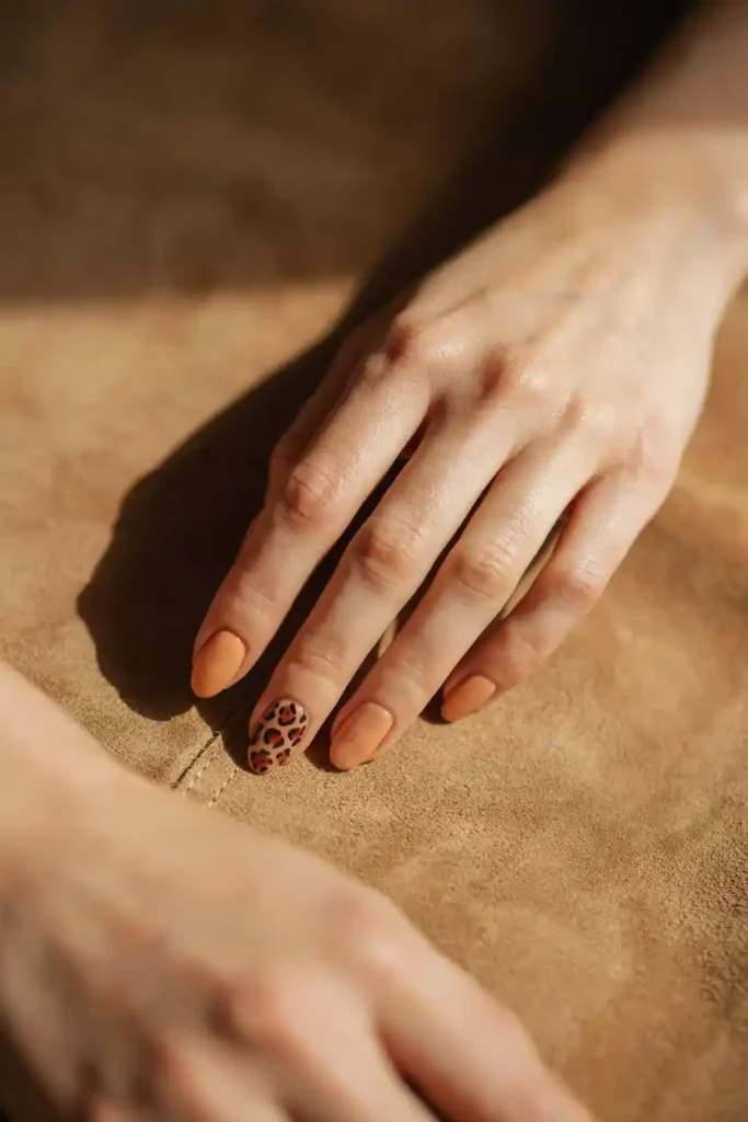 12 Chic Nail Art Ideas 4 Animal Print Accent Nail Art